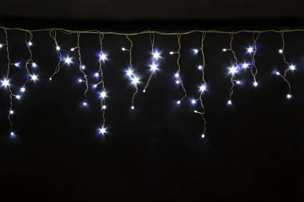 Гирлянда «Бахрома» 12x0.6х0.4х0.3 м 408 LED черный провод ПВХ, мерцает, IP54, белый