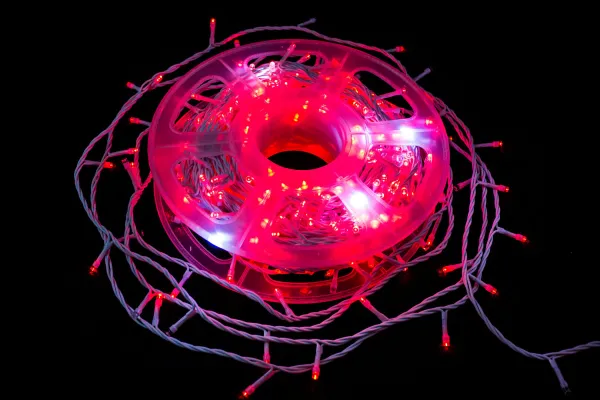 Гирлянда "Нить" ПВХ 220 В 400 LED 40 м, flash-w, провод белый, диаметр 2 мм, IP54, красный