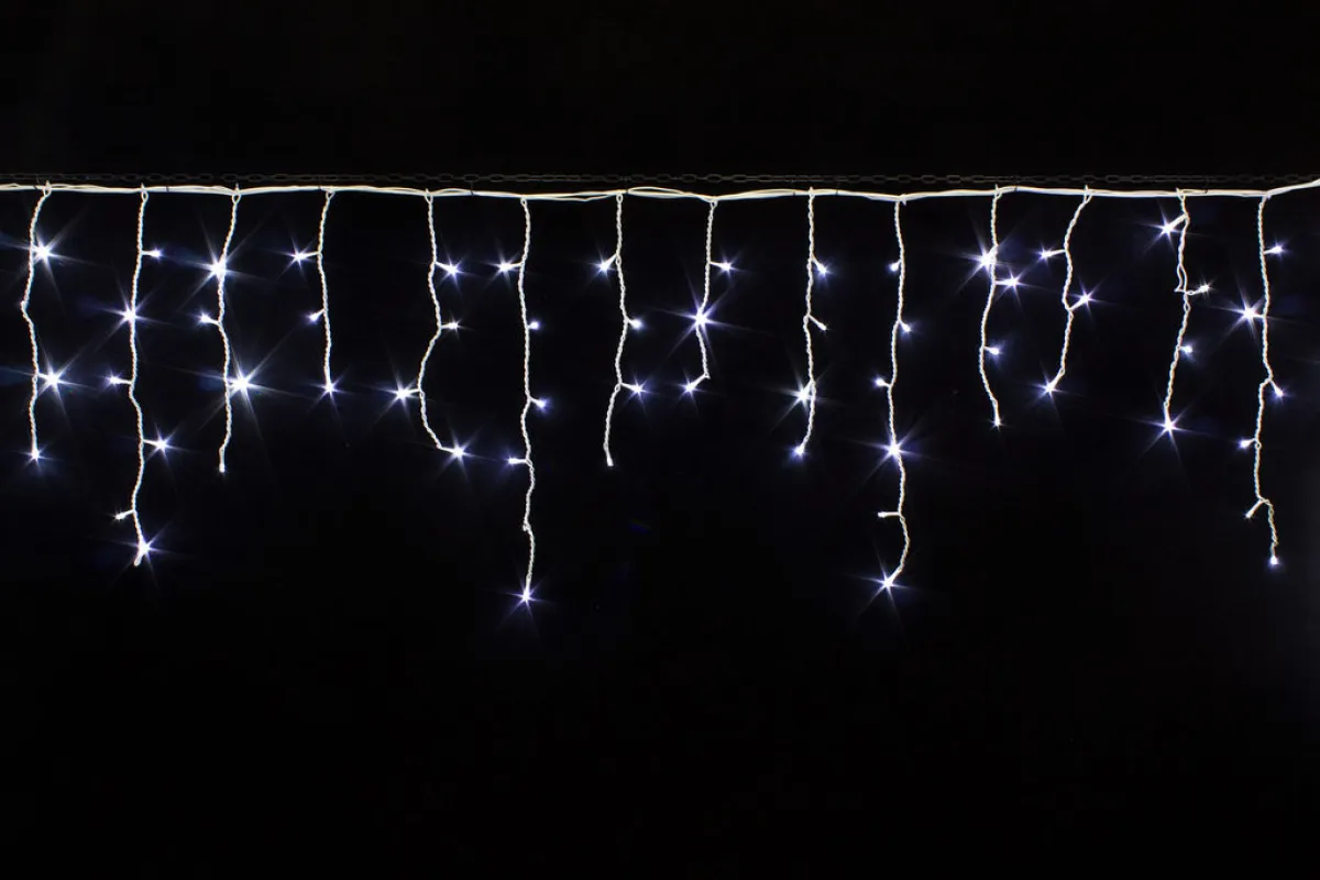 Гирлянда "Бахрома" 6x0.6 м, 204 LED, провод белый ПВХ, мерцает, IP54, белый