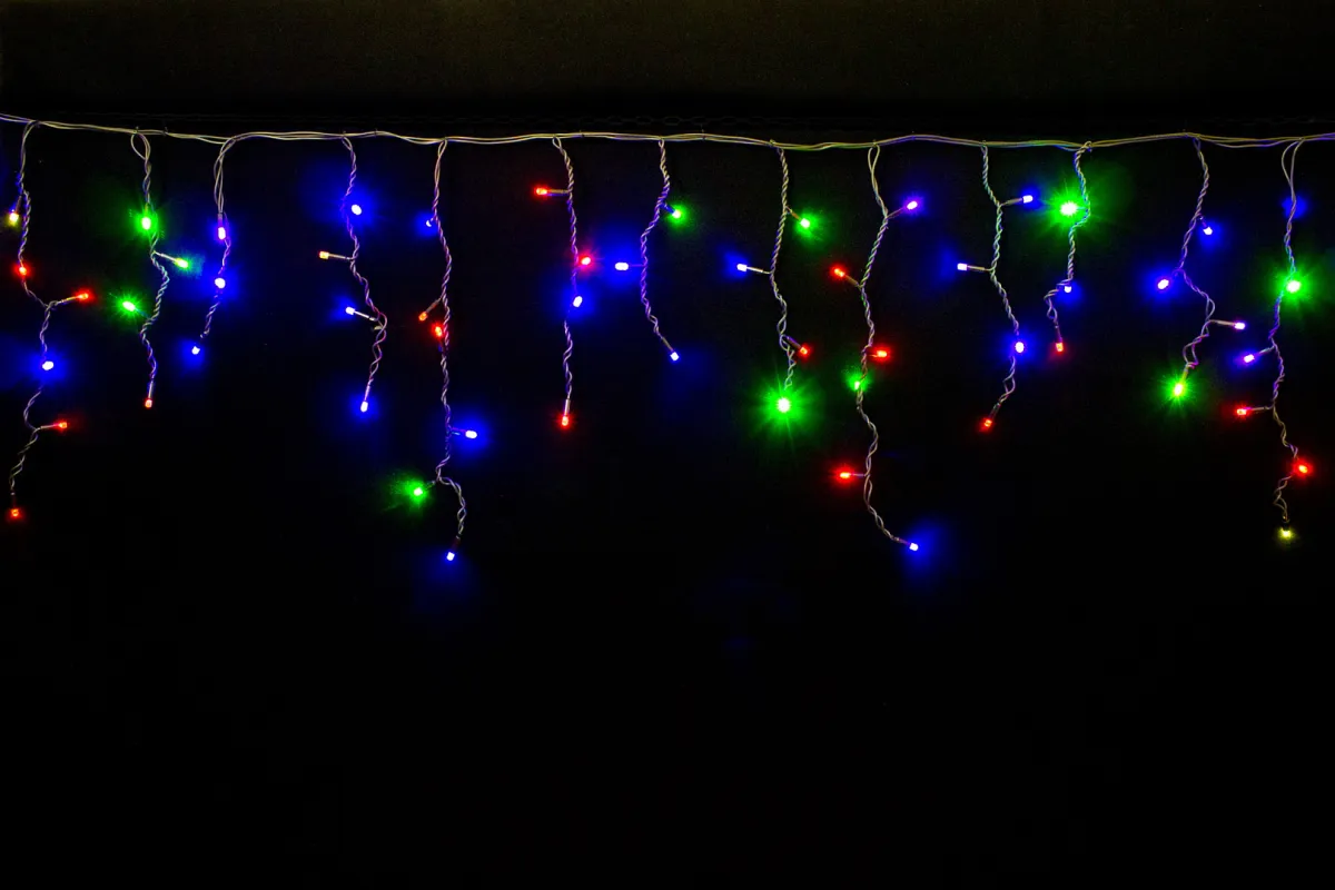 Гирлянда "Бахрома" уличная 3 м, 100 LED, постоянное свечение, провод чёрный каучук, IP65, разноцветный