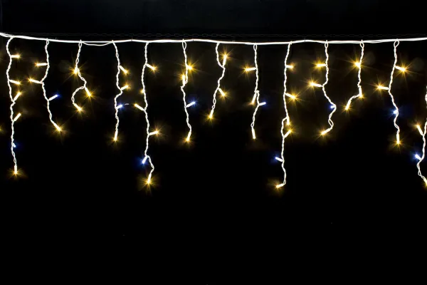 Гирлянда "Бахрома" уличная 25 м, 850 LED, мерцает, провод белый ПВХ, IP54, тёплый белый
