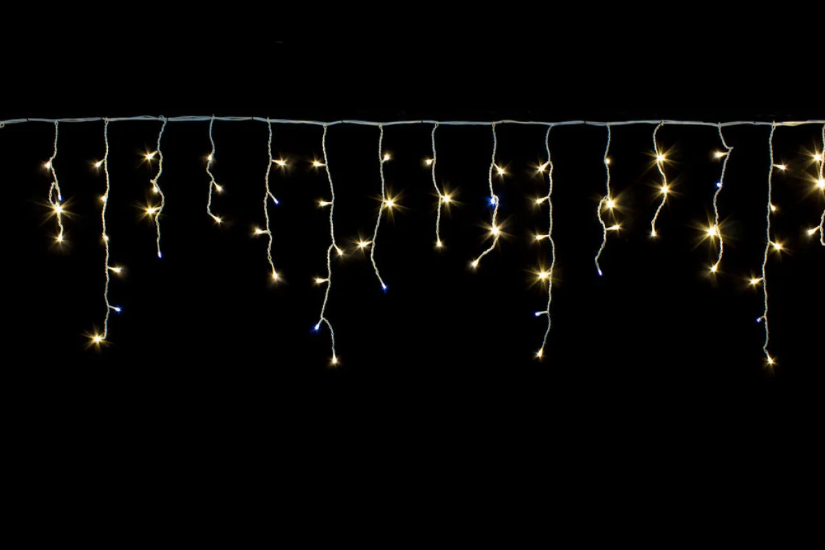 Гирлянда "Бахрома" 6x0.6 м, 204 LED, провод белый ПВХ, мерцает, IP54, тёплый белый